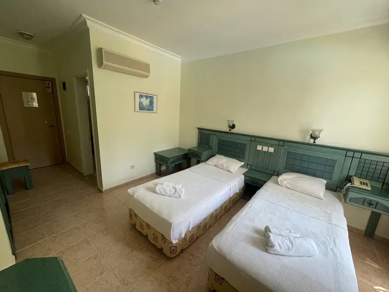 Celay Hotel, photo 8 of 9