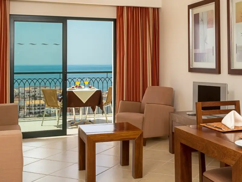 Cerro Mar Atlantic Apartments, photo 3 of 6