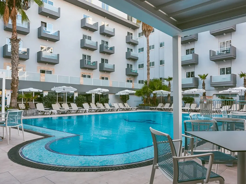Pebbles Resort, Malta