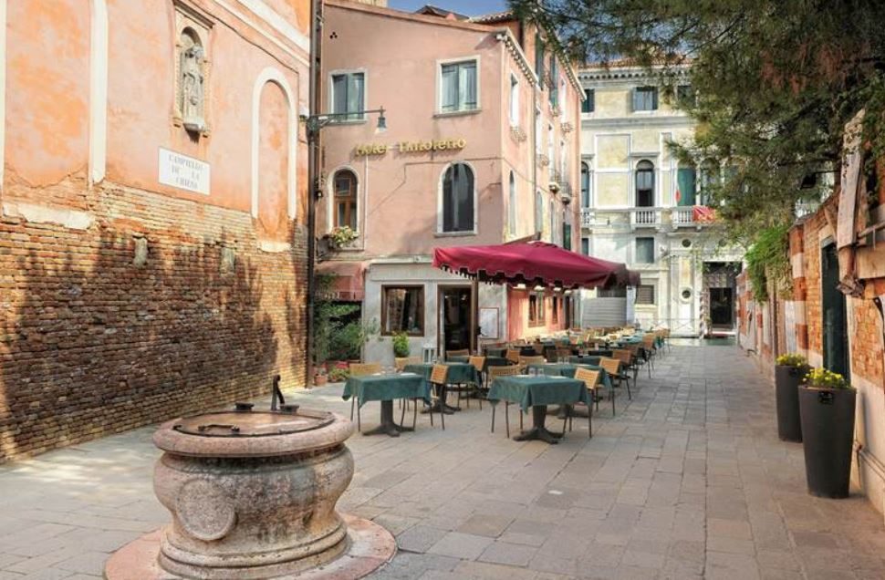 Tintoretto Hotel, photo 2 of 5